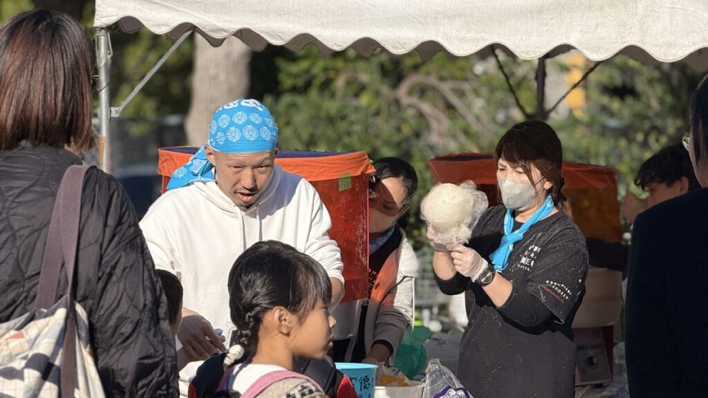 成徳小学校で開催した「成徳祭」へ参画